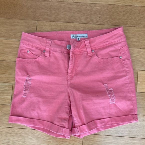 Royalty For Me Pants - Royalty For Me - wanna better butt? pink (salmon colored) shorts size 6